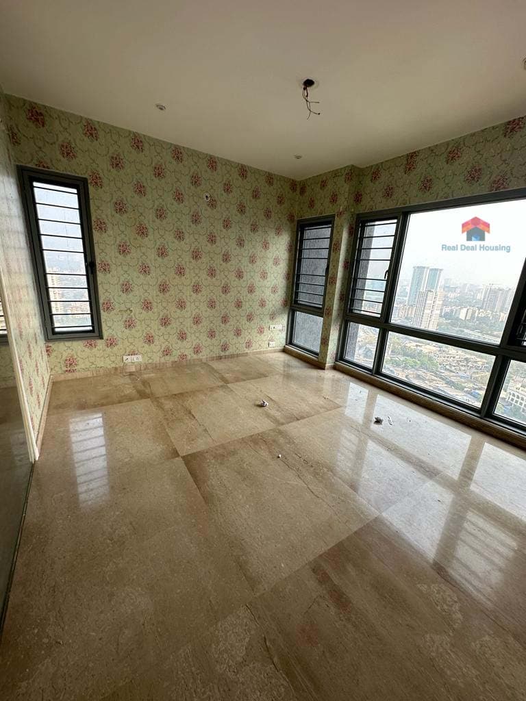 Bedroom in a 3.5 BHK apartment in Imperial Heights, Goregaon West